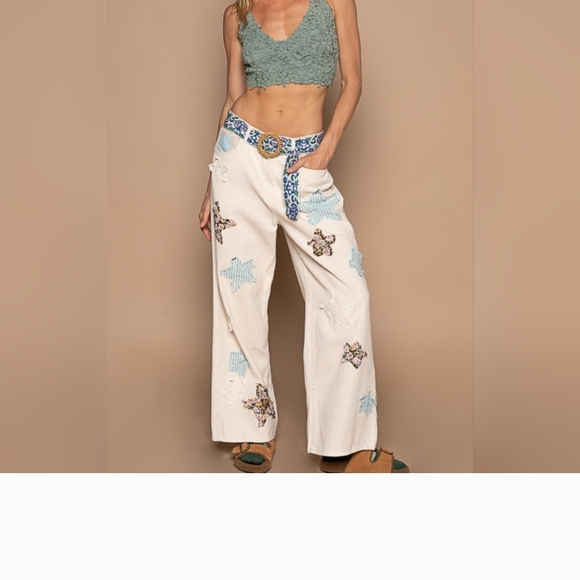 POL Cream Wide Leg Pants with Blue Star Accents - Picture 1 of 4